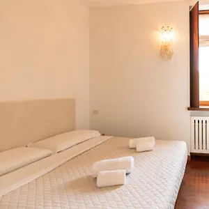 Domus - Residenza Ponte Pietra Apartment